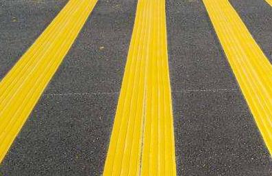 這8種不同顏色、形態(tài)的道路交通標線，有什么作用呢？
