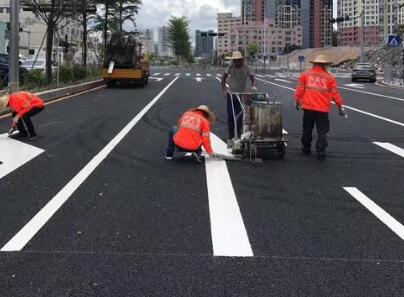 熱熔標(biāo)線施工溫度要求？道路標(biāo)線施工廠家為你介紹