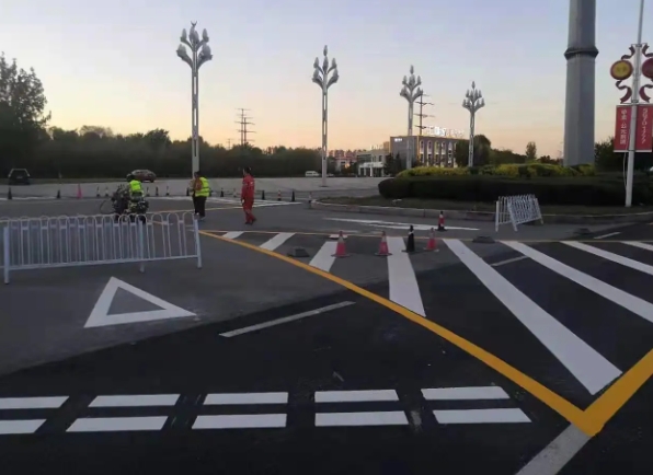 馬路劃線漆是什么油漆，有哪些種類以及使用注意事項